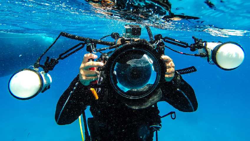 Búvárfotós - PHOTOGRAPHER DIVER